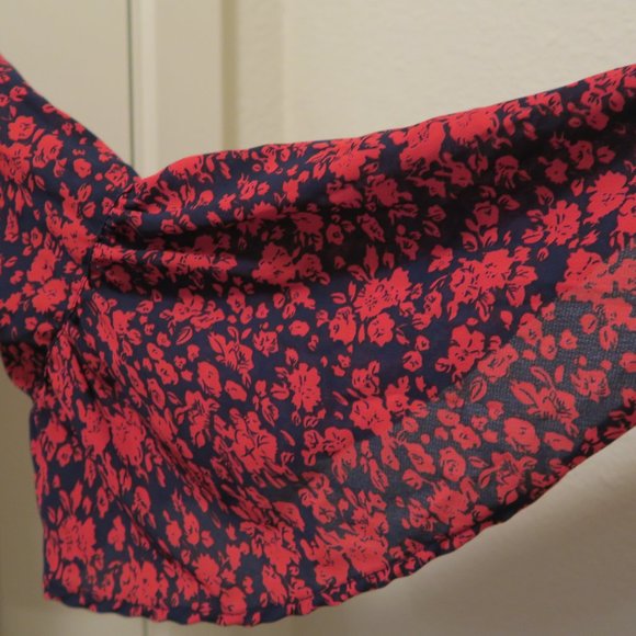 Express Floral Off the Shoulder Crop Top - Picture 5 of 8